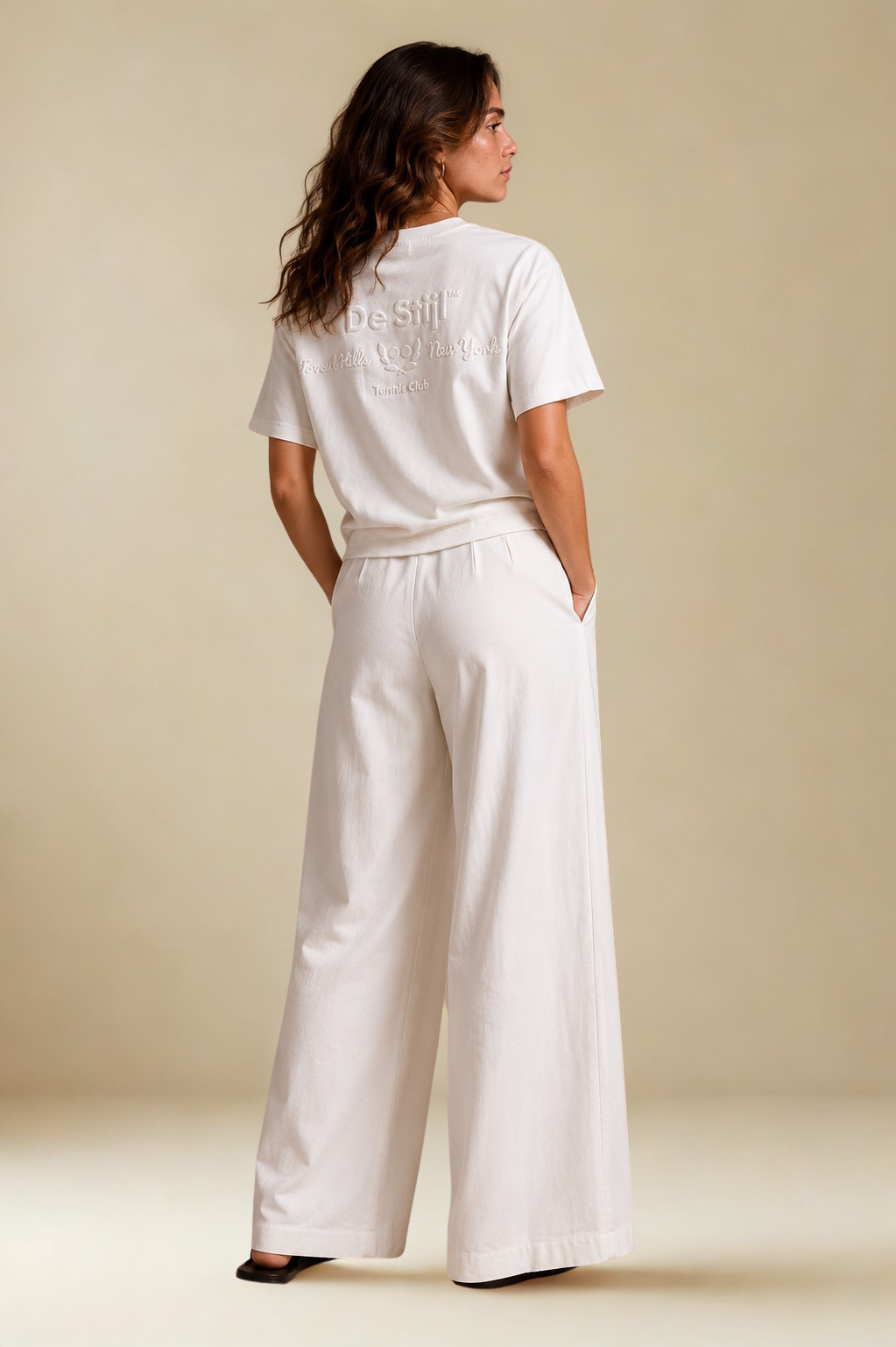 NYC FOREST HILLS •• T-Shirt Off-White